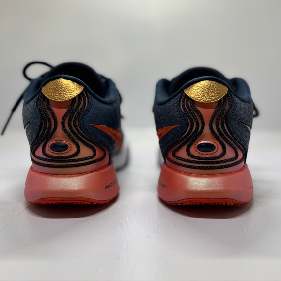 Nike LeBron XXI (21) SE "Olympic" basketball shoes, kids size 4Y - Picture 6 of 14